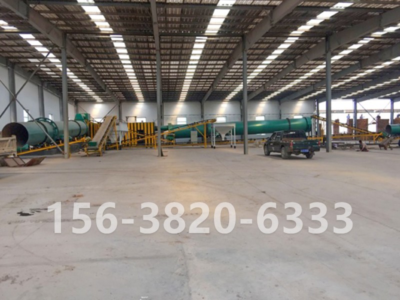 轉(zhuǎn)鼓造粒機(jī)生產(chǎn)現(xiàn)場(chǎng)