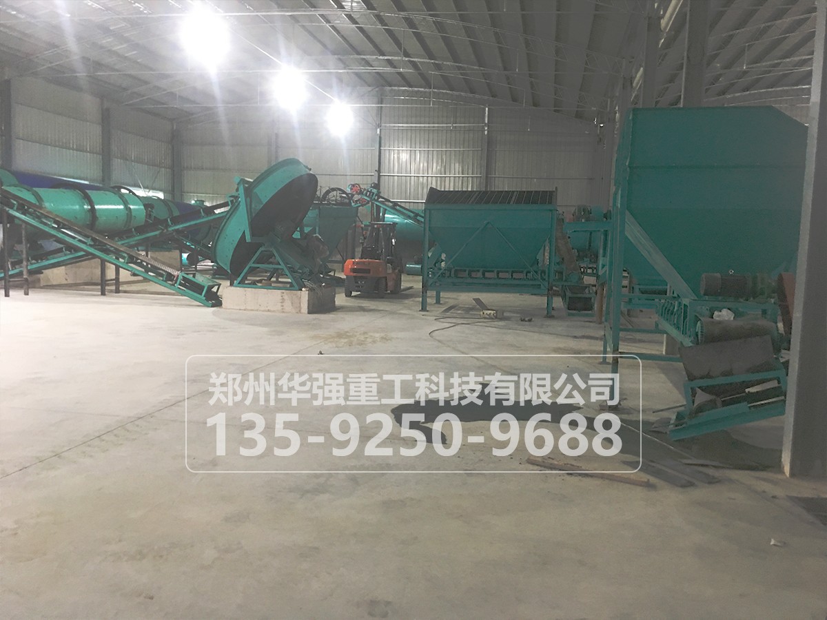 雞糞有機(jī)肥圓盤造粒工藝